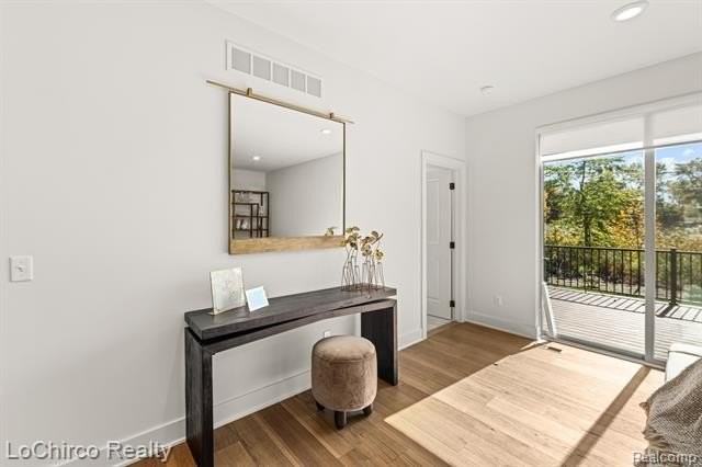 8195 Cherry Blossom Ln - Photo 4 of 36