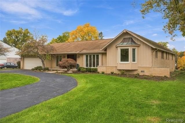 5324 Greenbriar Dr - Photo 2 of 50