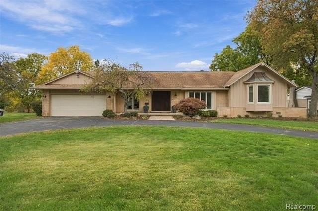 5324 Greenbriar Dr - Photo 3 of 50