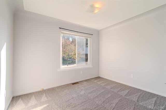 7251 Voerner Ave - Photo 7 of 16