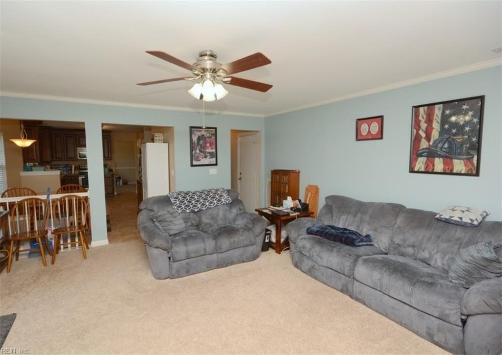 315 S Monterey Dr - Photo 5 of 50