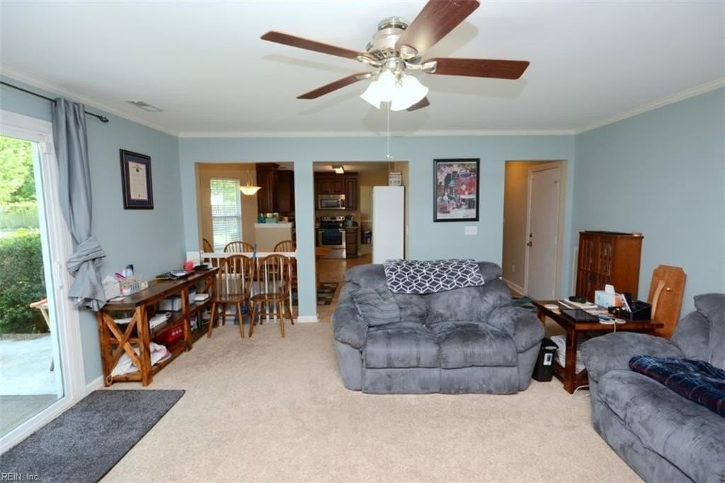 315 S Monterey Dr - Photo 7 of 50