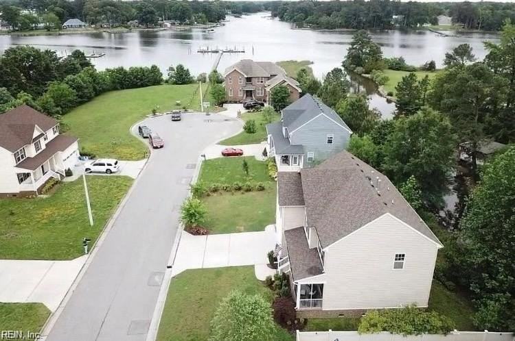 431 Shorewood Ct - Photo 3 of 26