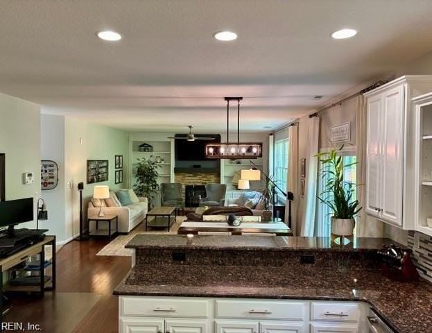 431 Shorewood Ct - Photo 7 of 26