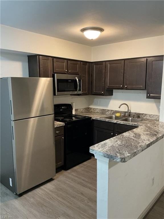 110 W 26th St #F - Photo 4 of 8