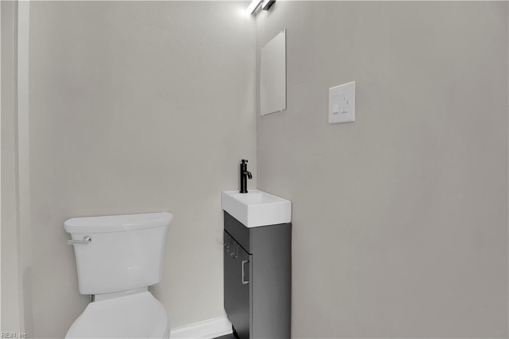 7 E Lewis Rd - Photo 7 of 34