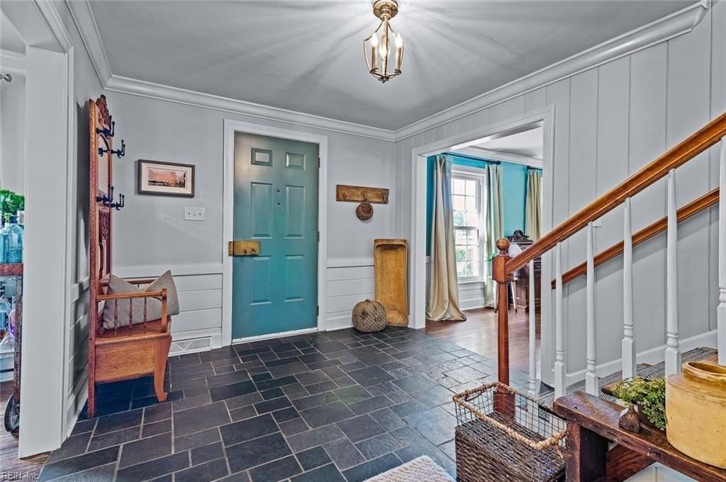 304 Dawson Dr - Photo 4 of 50