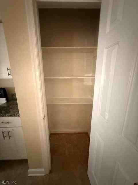 829 47th St - Photo 7 of 15