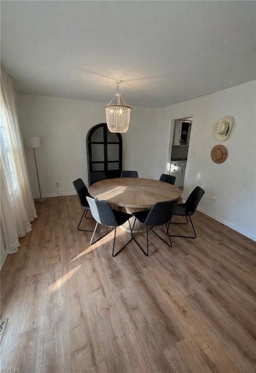 2265 Greenwell Rd - Photo 3 of 14
