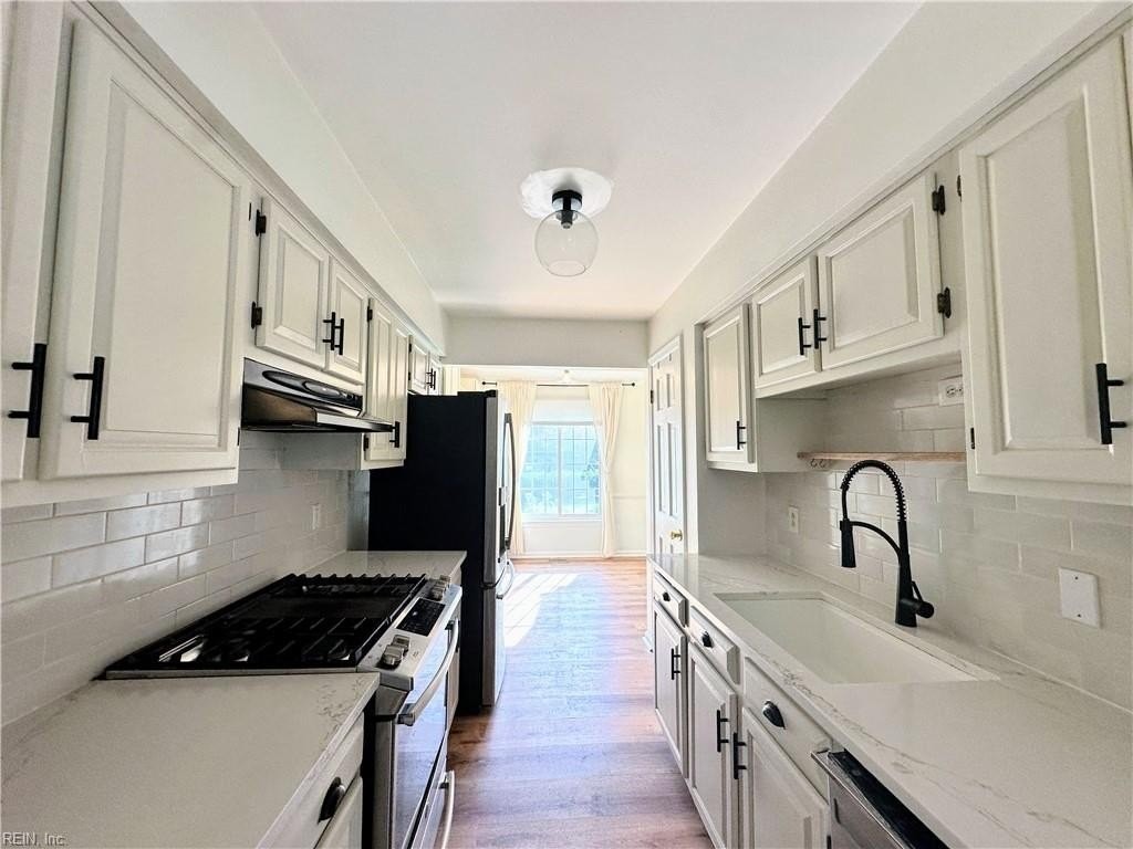 2265 Greenwell Rd - Photo 6 of 14