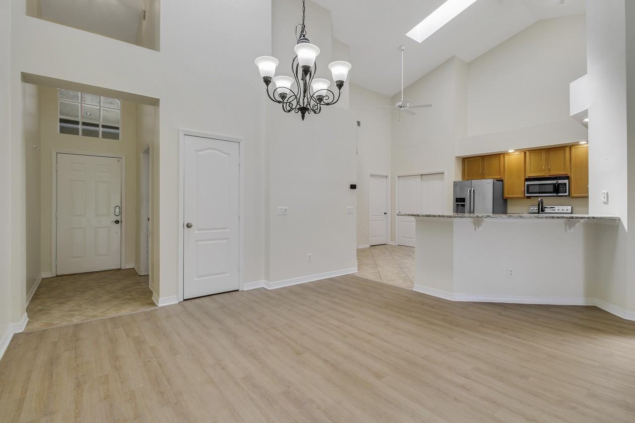 1667 Sw Harbour Isles Cir - Photo 7 of 41