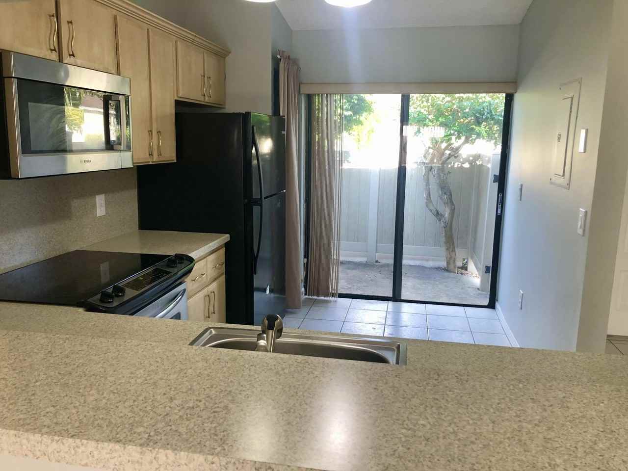 10128 Boca Bnd E #C4 - Photo 5 of 20