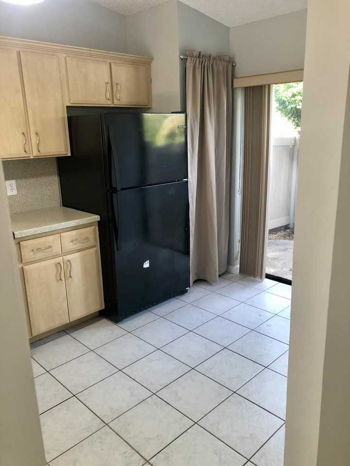 10128 Boca Bnd E #C4 - Photo 6 of 20