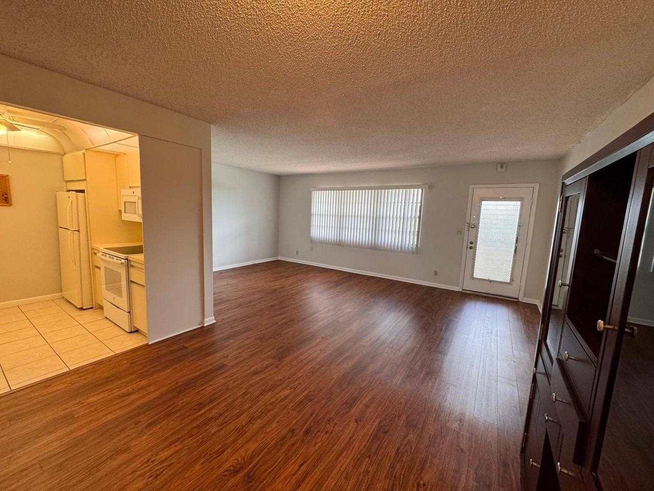 3404 Bimini Ln #H4 - Photo 6 of 50