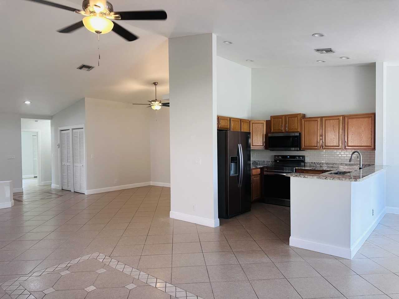 10807 Palm Spring Dr - Photo 4 of 18