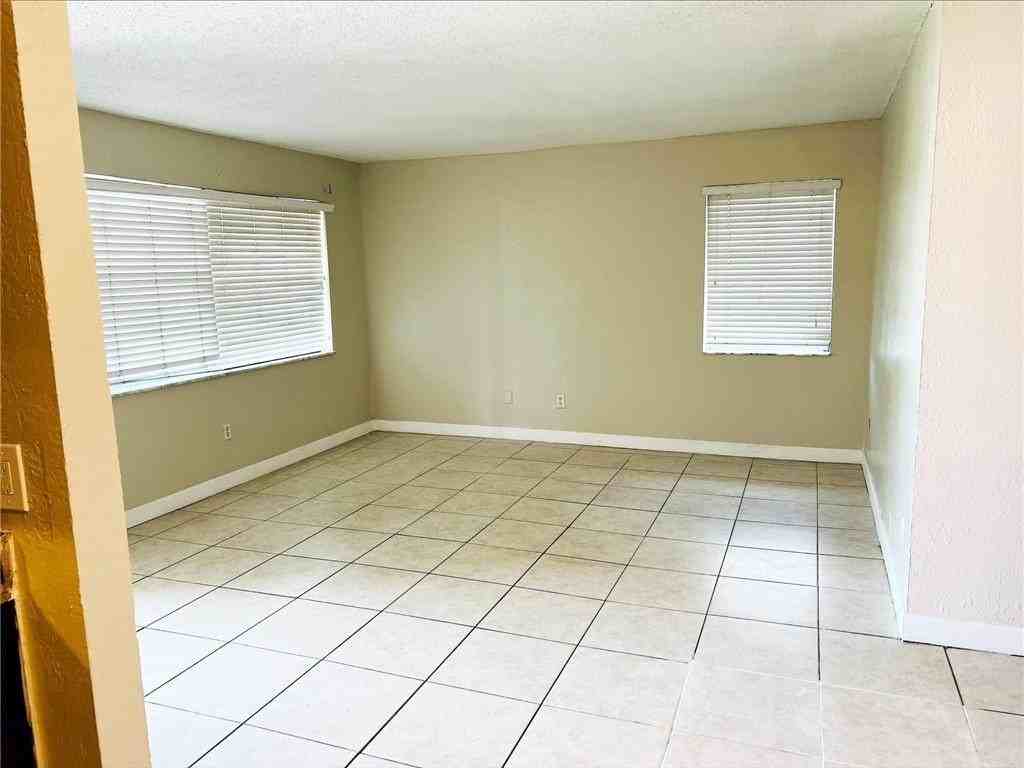 400 Nw 65th Ave #209 - Photo 5 of 8