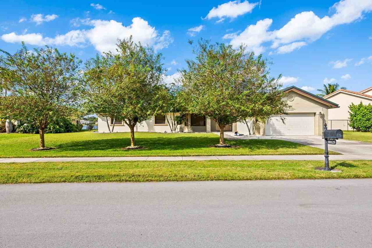 10125 Sw 20th St - Photo 2 of 27