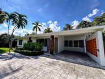 317 Nw 26th Ct - Photo 1 of 1