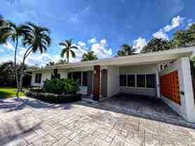 317 Nw 26th Ct - Photo 1 of 1