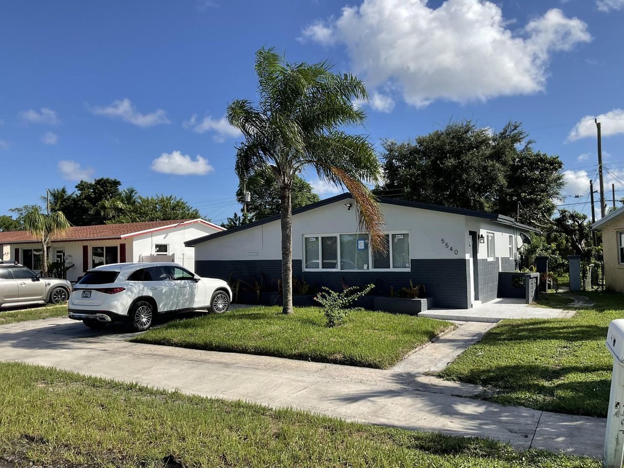 5540 Mayo St - Photo 2 of 50