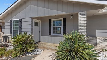 featured image of 236 Glenbrook Dr