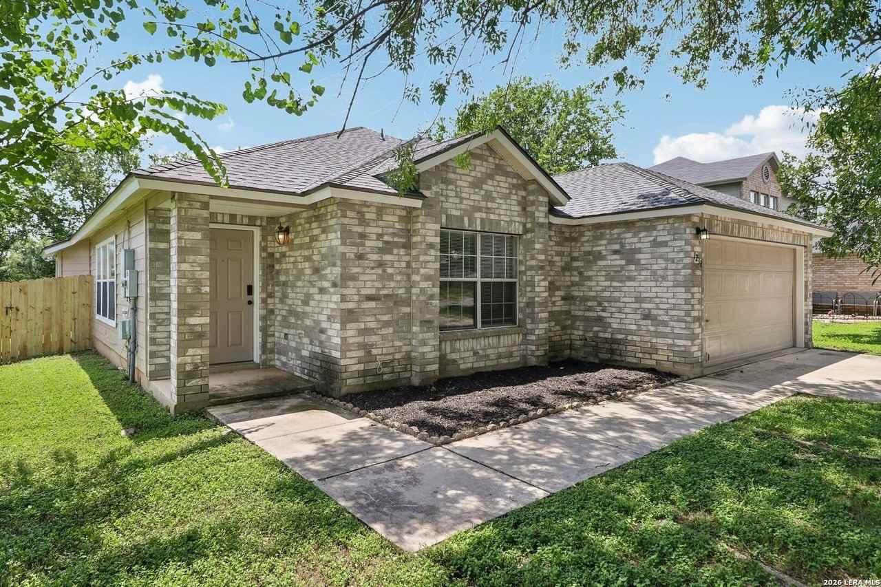 1238 Stone Br - Photo 2 of 17