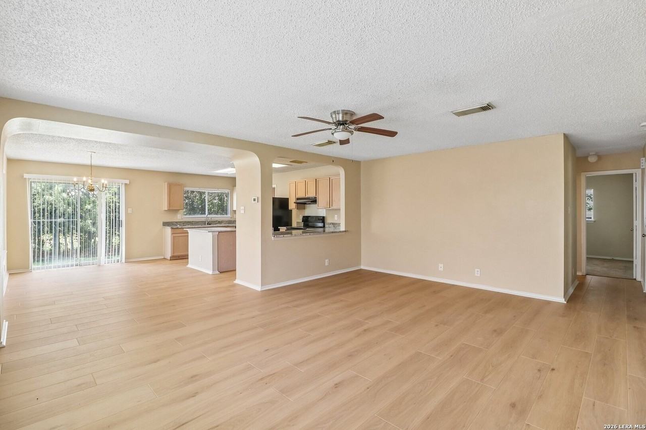 1238 Stone Br - Photo 3 of 17