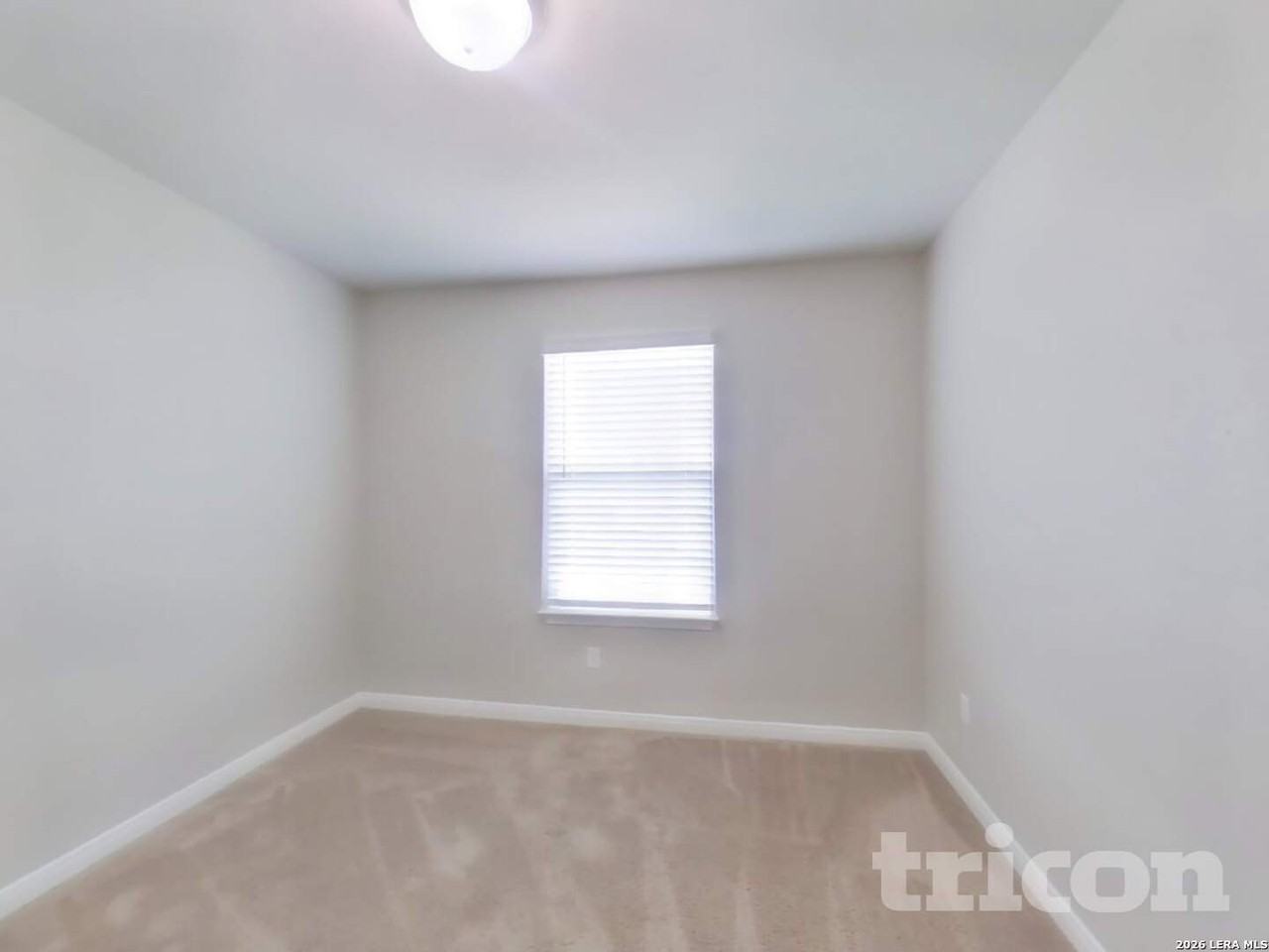 13605 Paxton Blvd - Photo 7 of 25