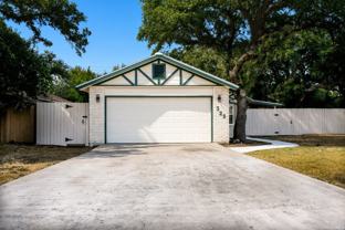 325 Bentwood Dr - Photo 1 of 1