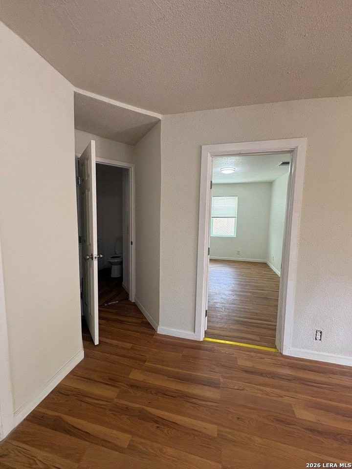 1225 Saltillo St #1 - Photo 5 of 10