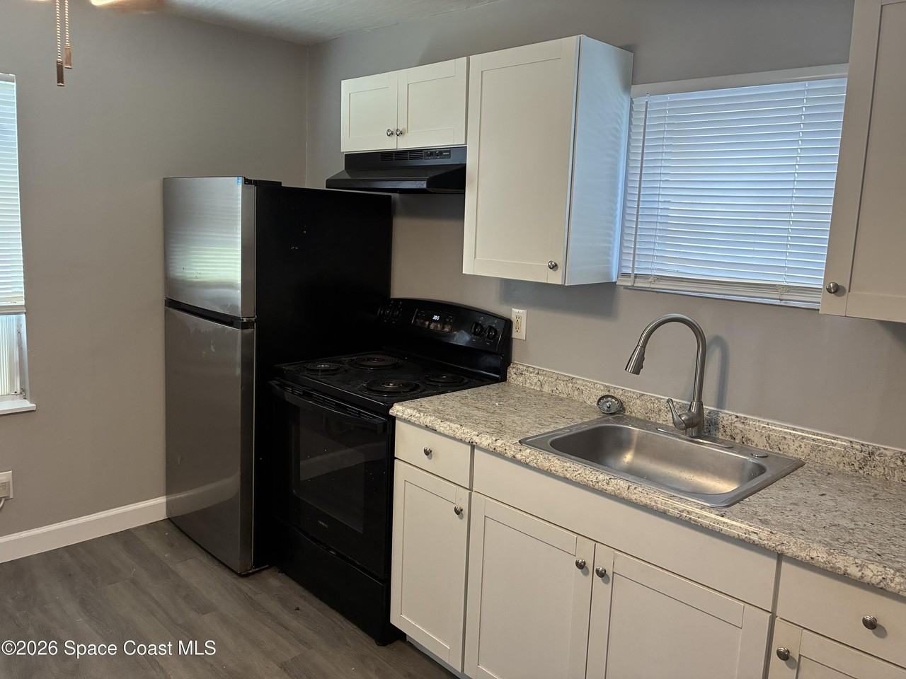1420 Avocado Ave #1 - Photo 3 of 8