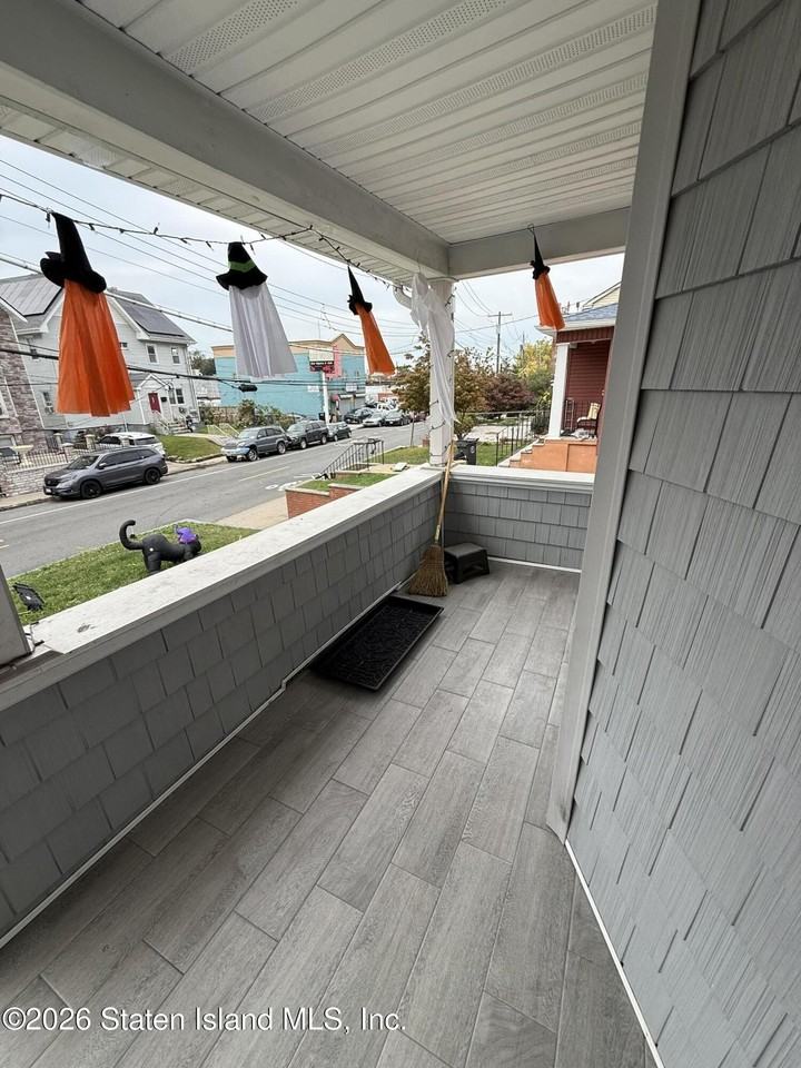 173 Clove Rd - Photo 2 of 11