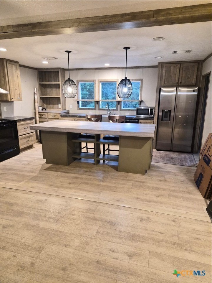 284 Pebble Dr - Photo 3 of 13