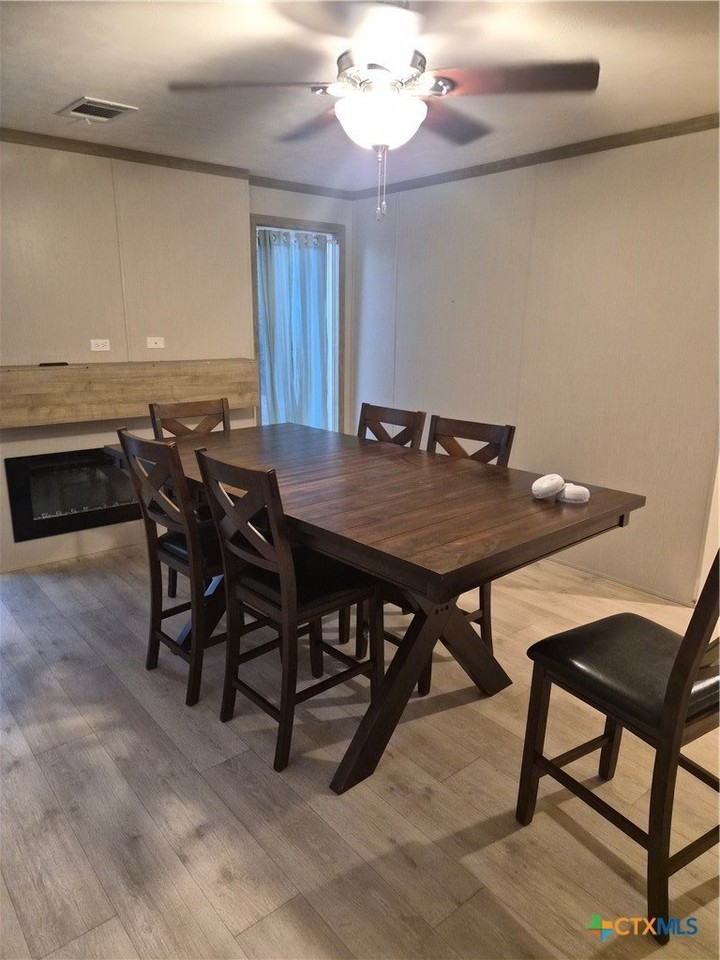284 Pebble Dr - Photo 5 of 13