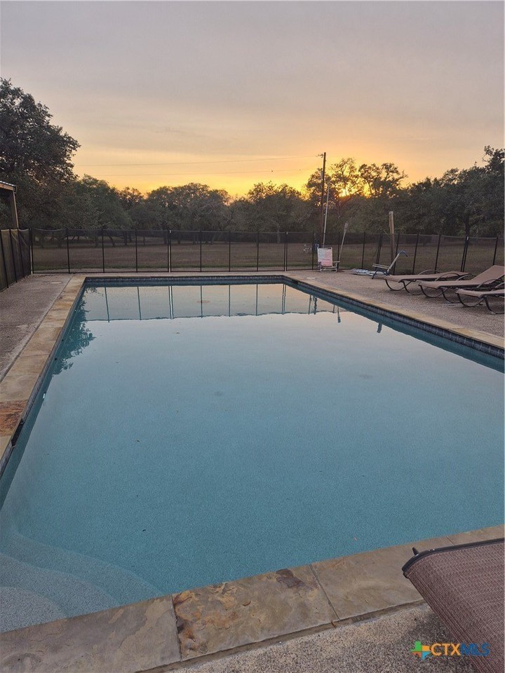 284 Pebble Dr - Photo 6 of 13