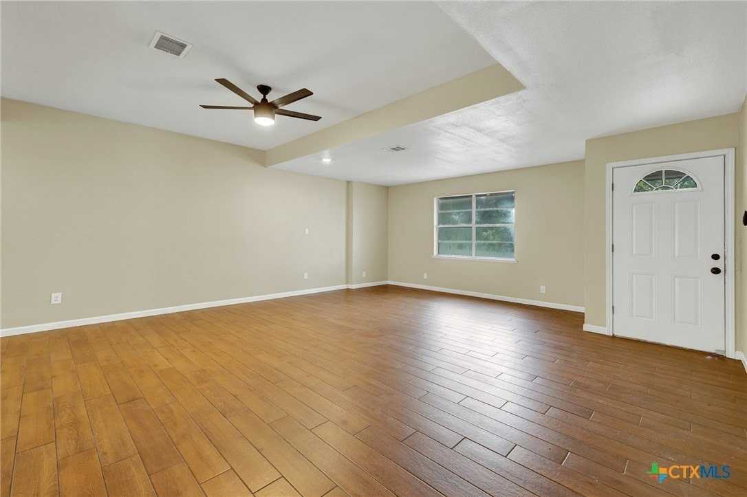153 Swan Dr - Photo 5 of 24