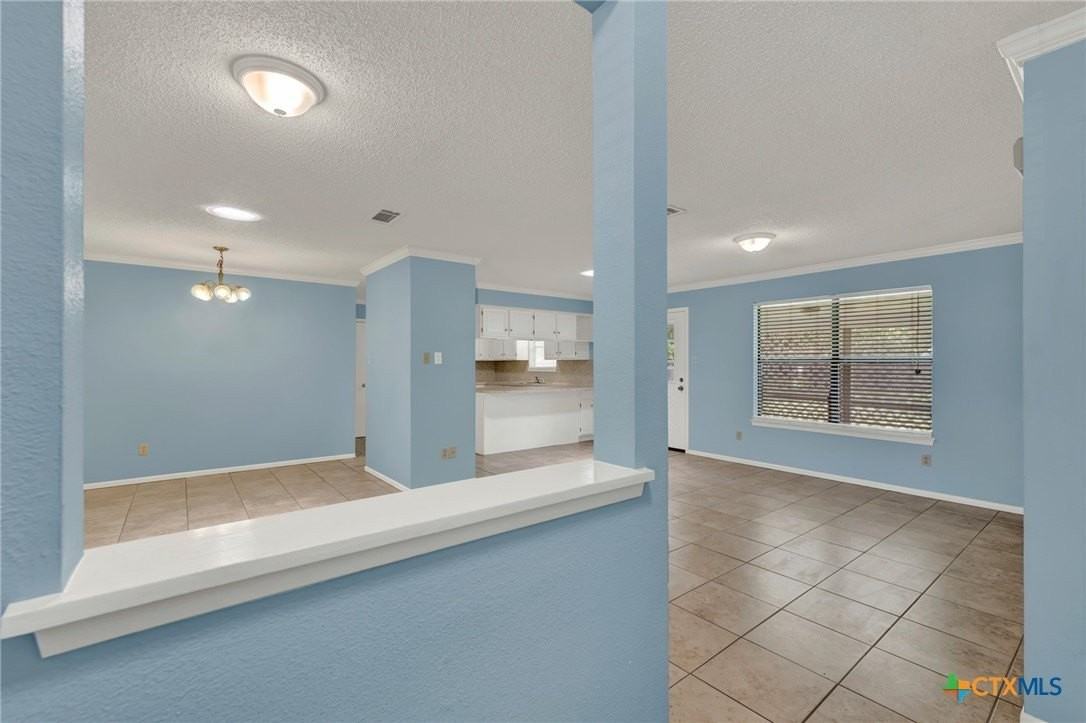 1302 S Mesquite Ave - Photo 5 of 34