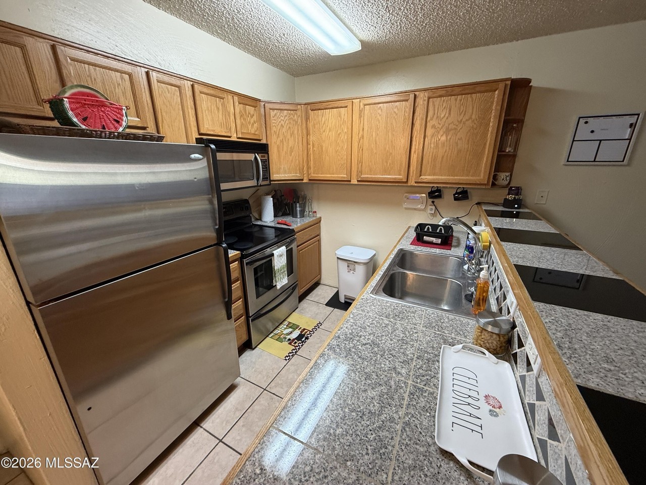 931 N Euclid Ave #122 - Photo 4 of 22