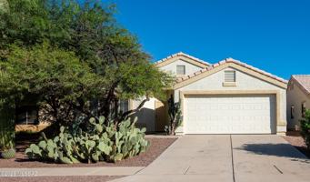 featured image of 1322 W Desert Dew Pl