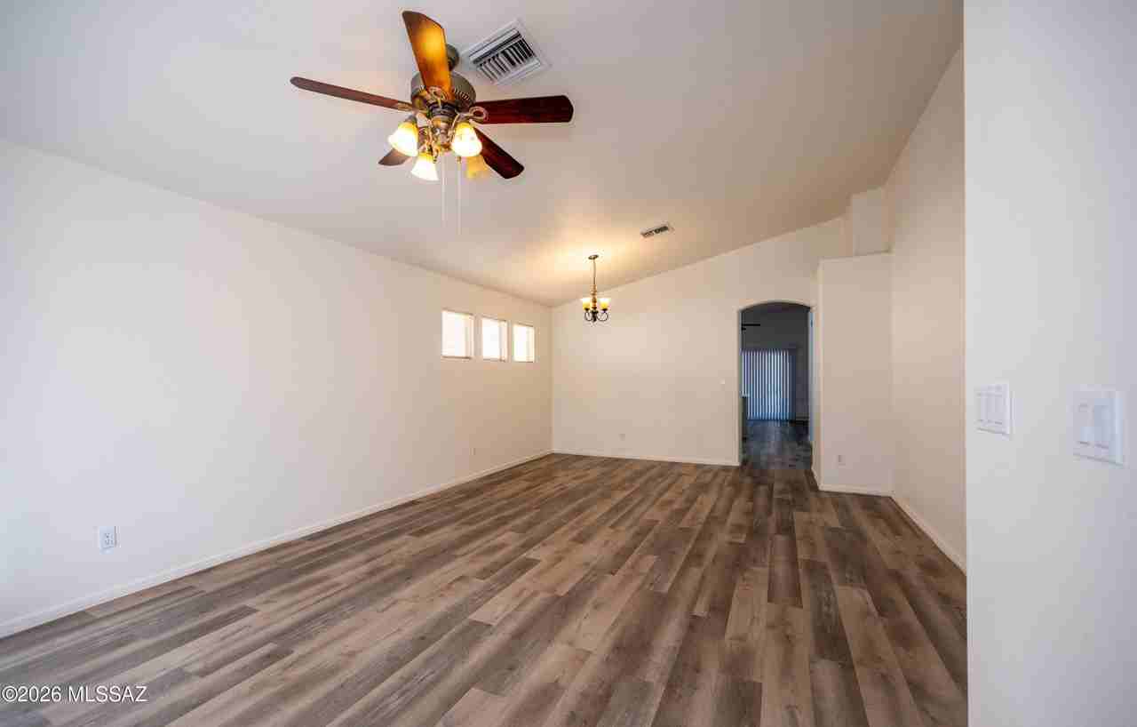 1322 W Desert Dew Pl - Photo 3 of 19