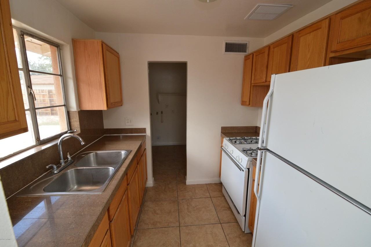 5056 E Baker St - Photo 3 of 10