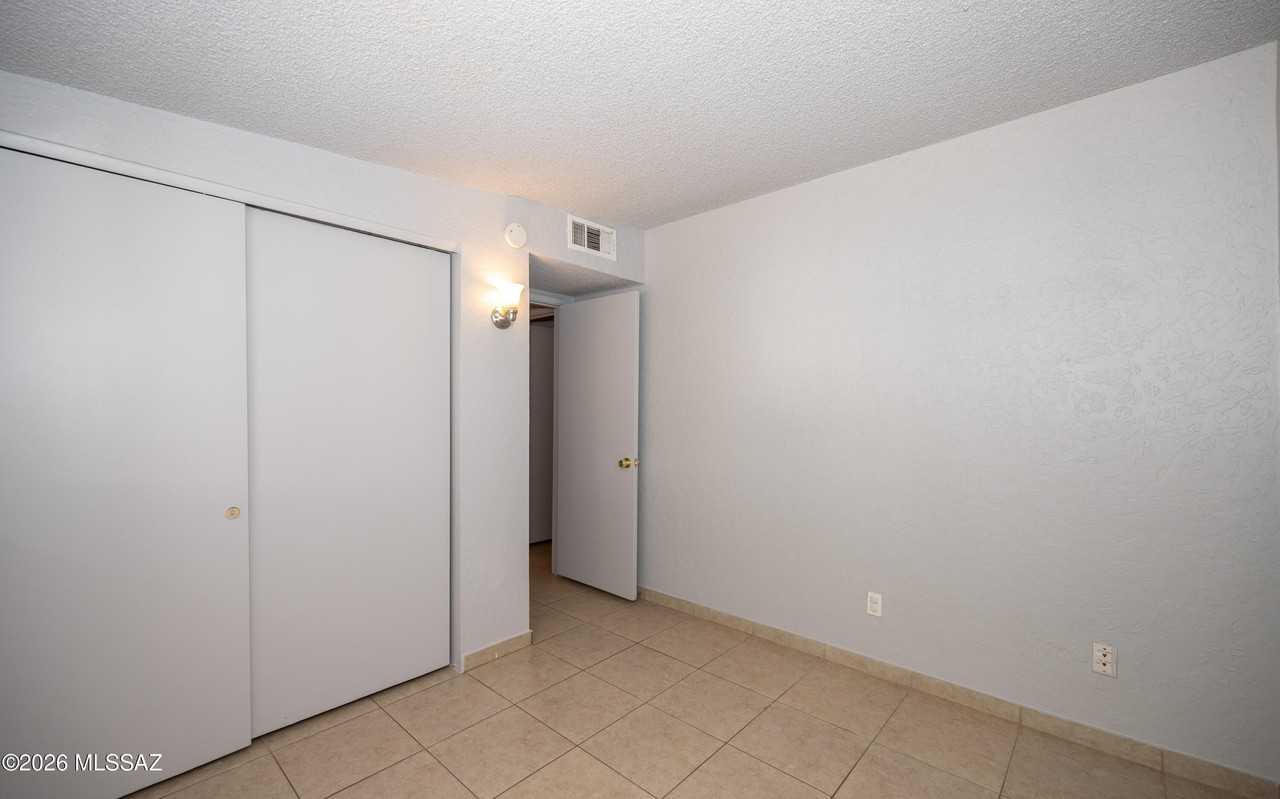 2772 S Kolb Rd - Photo 6 of 13