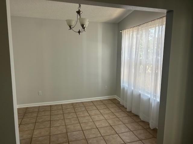 2830 Dumont Dr - Photo 5 of 22