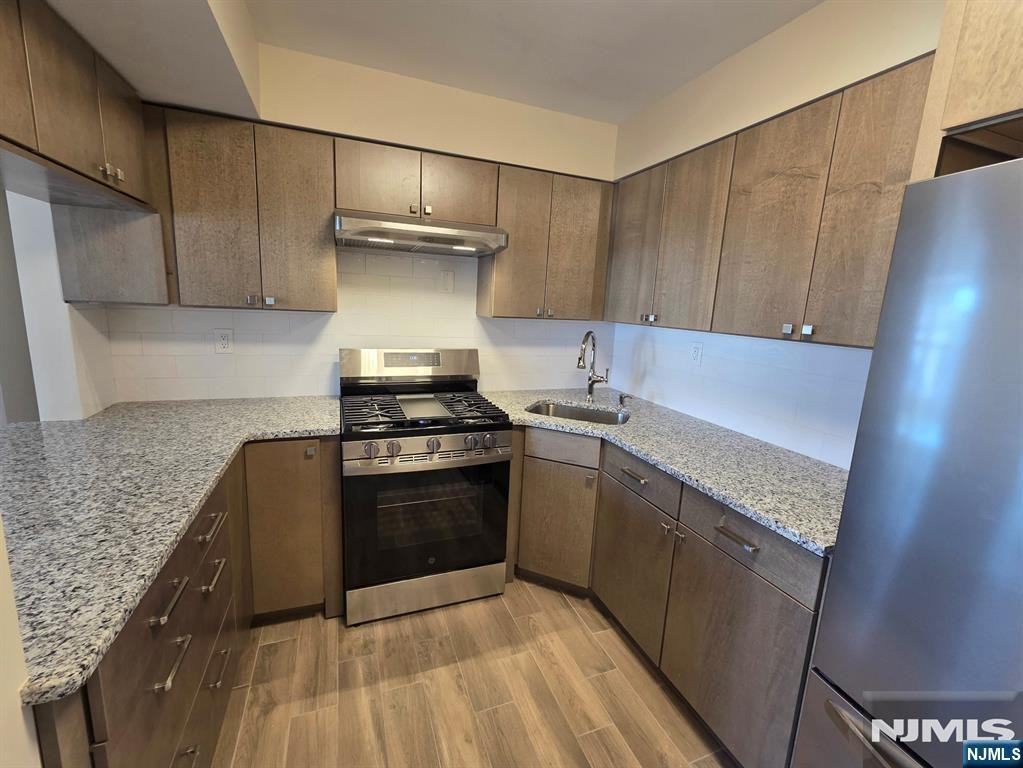 19 Morton Pl - Photo 5 of 14