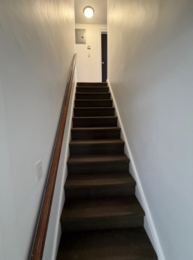 14 Edward Ct - Photo 2 of 11