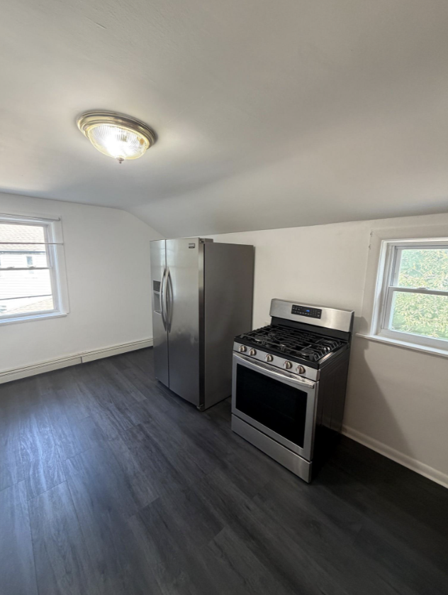 14 Edward Ct - Photo 4 of 11