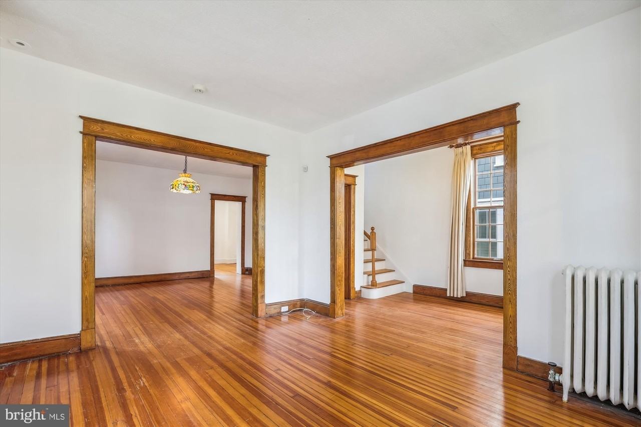 4114 Fessenden St Nw - Photo 6 of 34