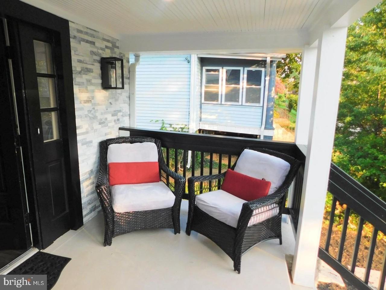 24 53rd Pl Se - Photo 4 of 24