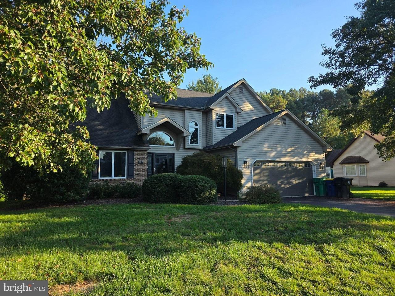 102 Steffens Blvd - Photo 2 of 2