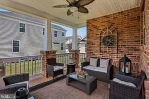 332 Sun Blvd - Photo 3 of 42